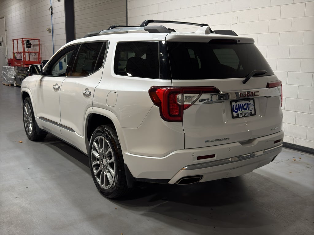 2022 GMC Acadia Denali