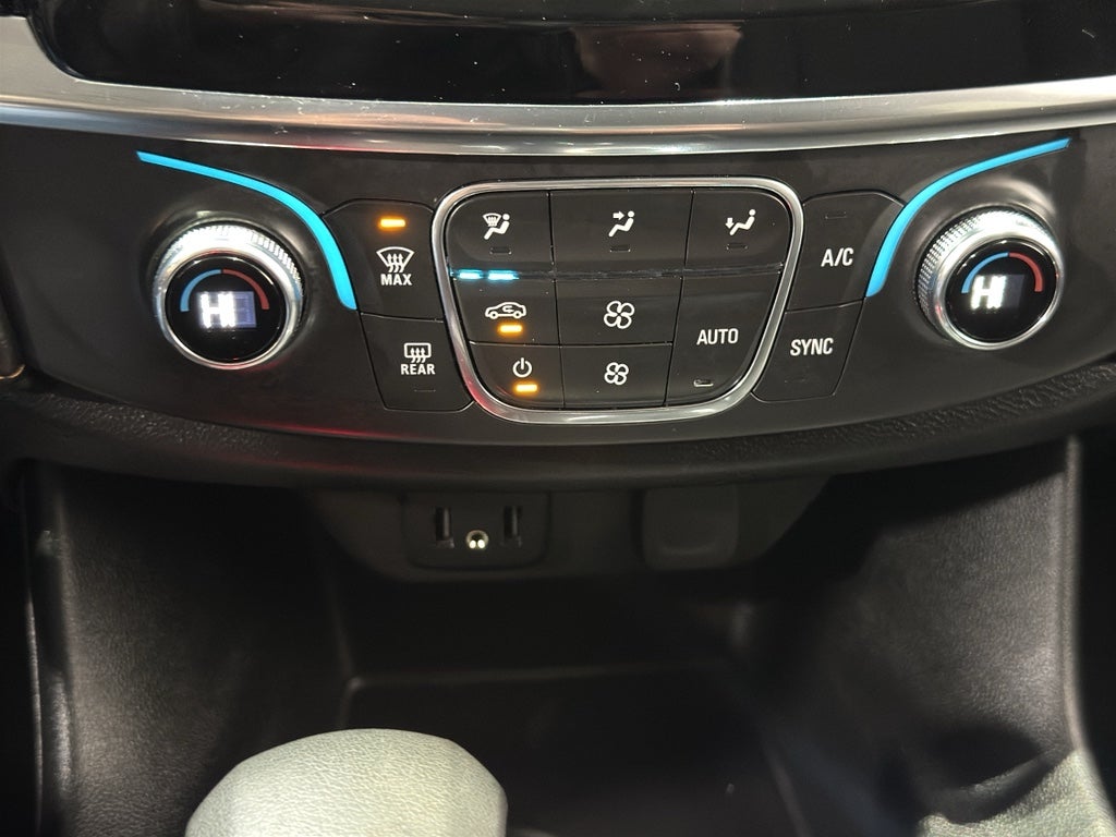 2021 Chevrolet Traverse LS