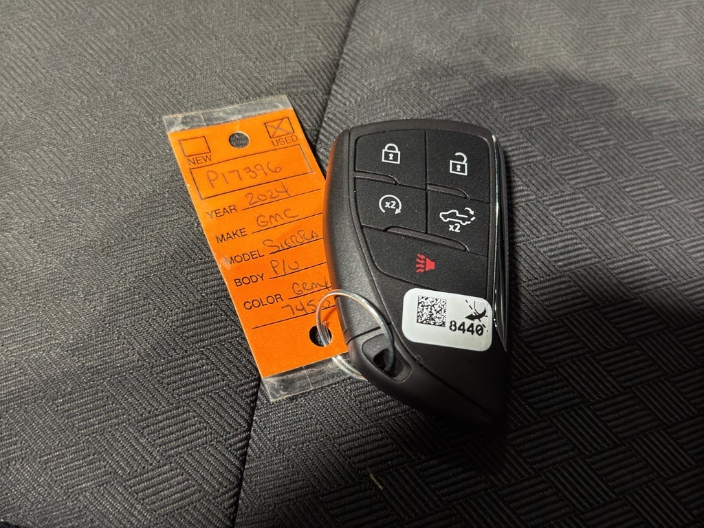 2024 GMC Sierra 1500 Elevation