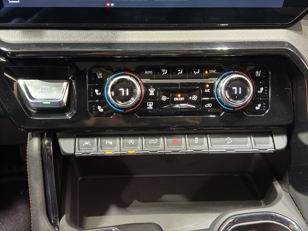 2025 GMC Sierra 1500 AT4