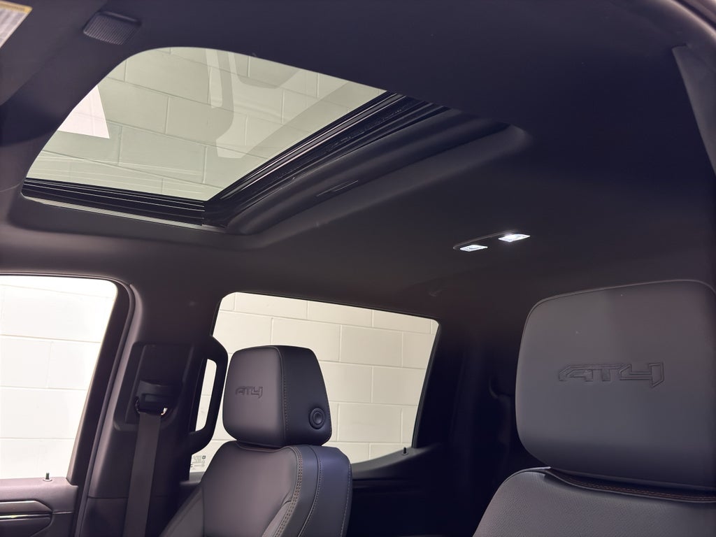 2025 GMC Sierra 1500 AT4