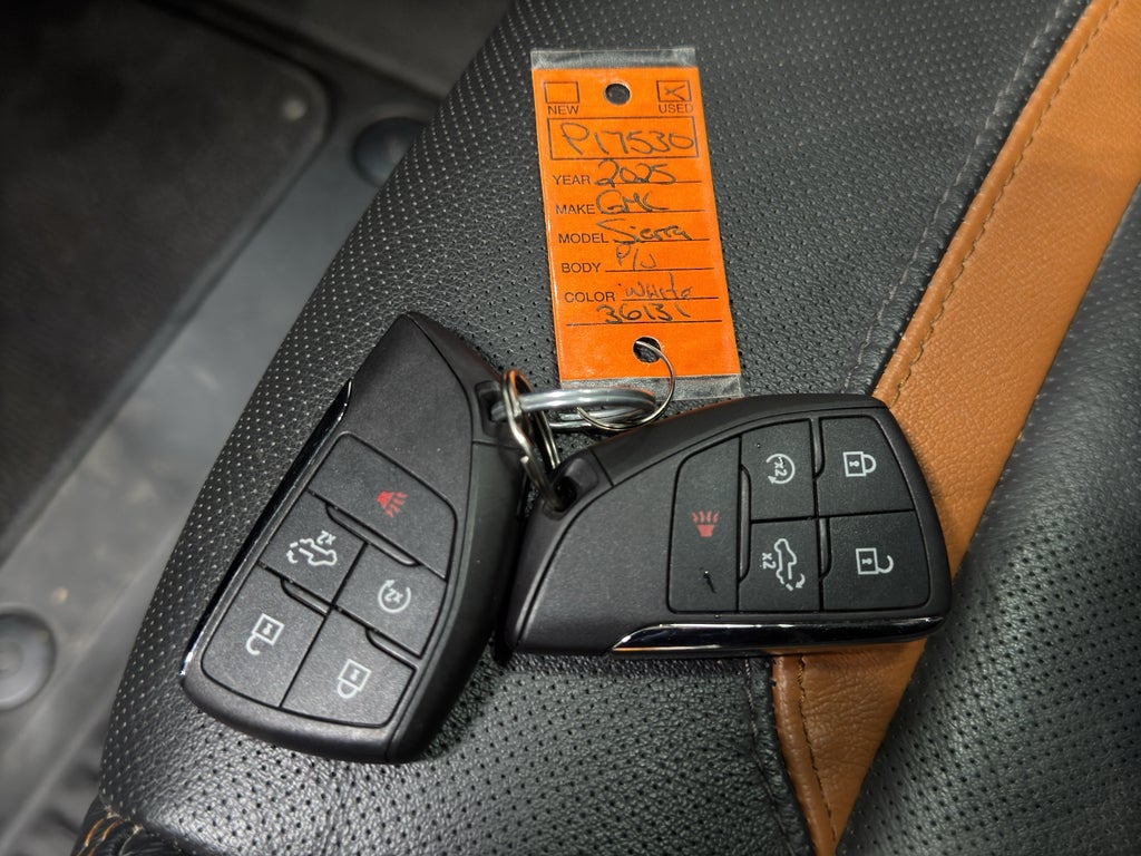 2025 GMC Sierra 1500 AT4