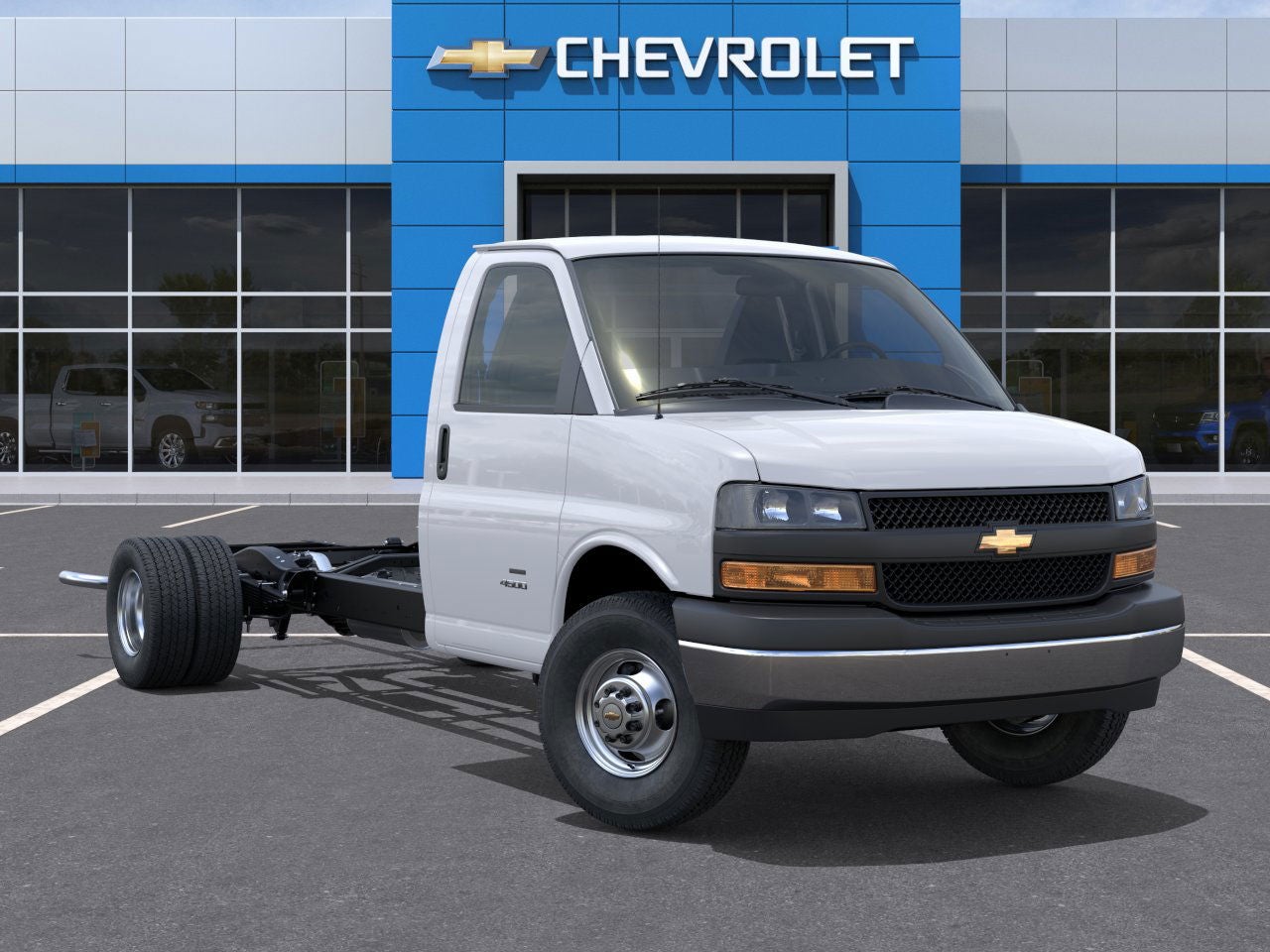 2026 Chevrolet Express Cutaway 4500 Base