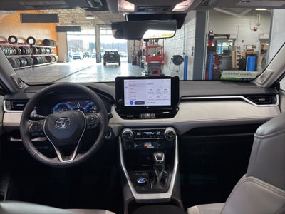 2024 Toyota RAV4 Hybrid Limited