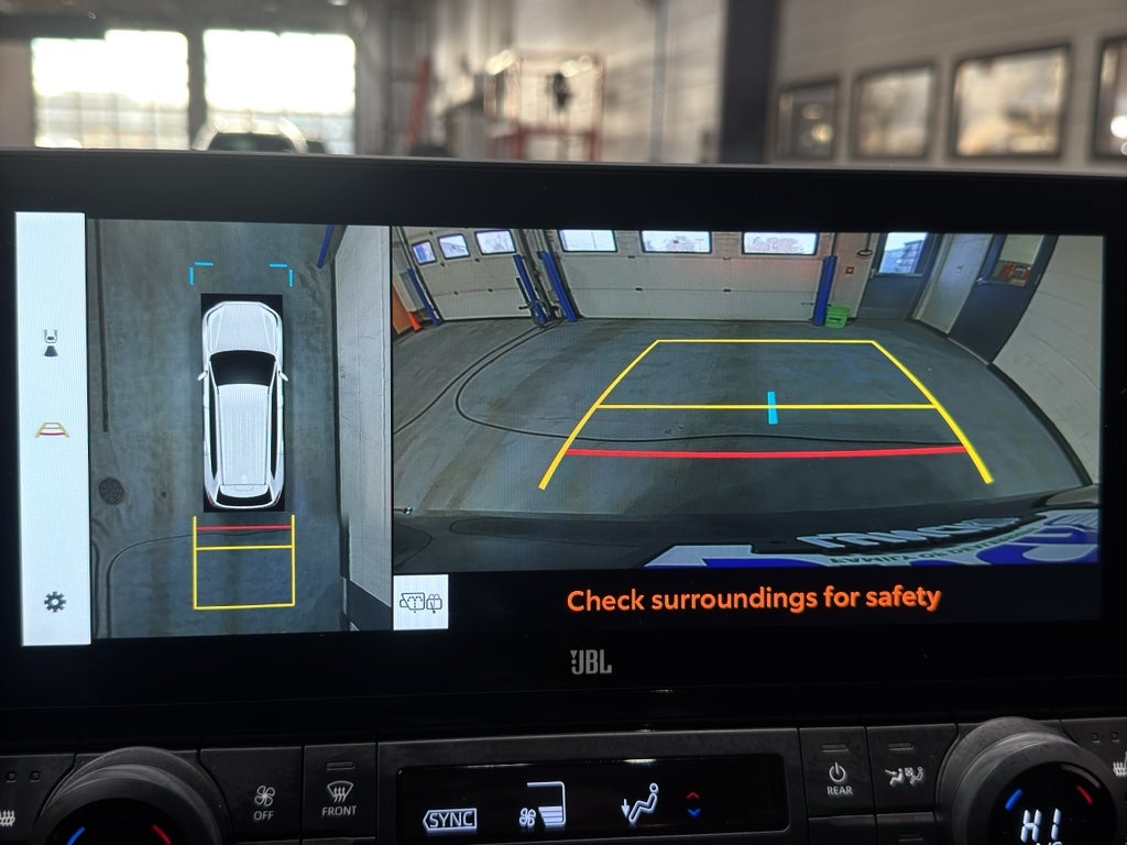 2026 Toyota Grand Highlander LE