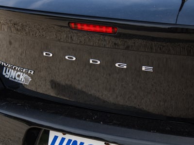 2011 Dodge Avenger Lux