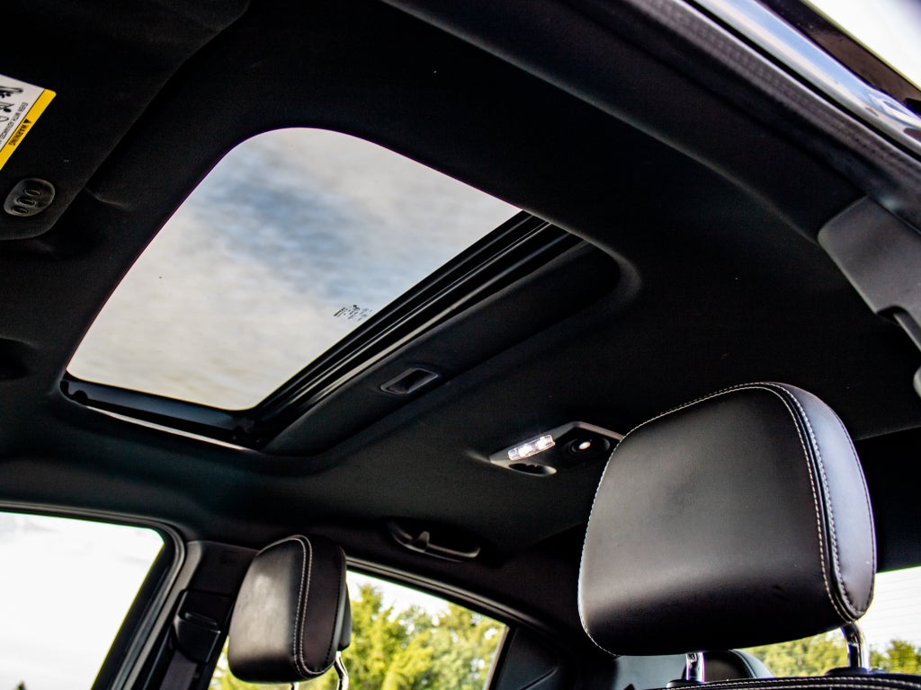 2011 Dodge Avenger Lux
