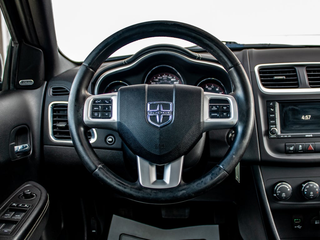 2011 Dodge Avenger Lux