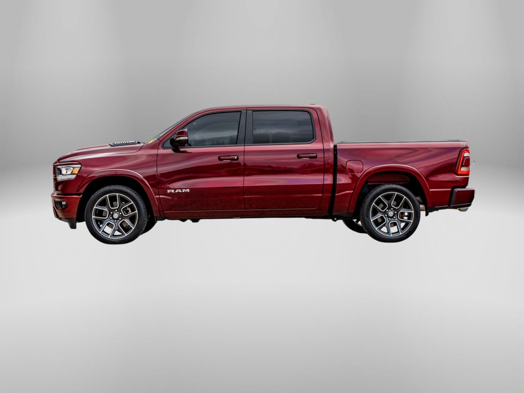 2021 RAM 1500 Laramie Crew Cab 4x4 5'7" Box