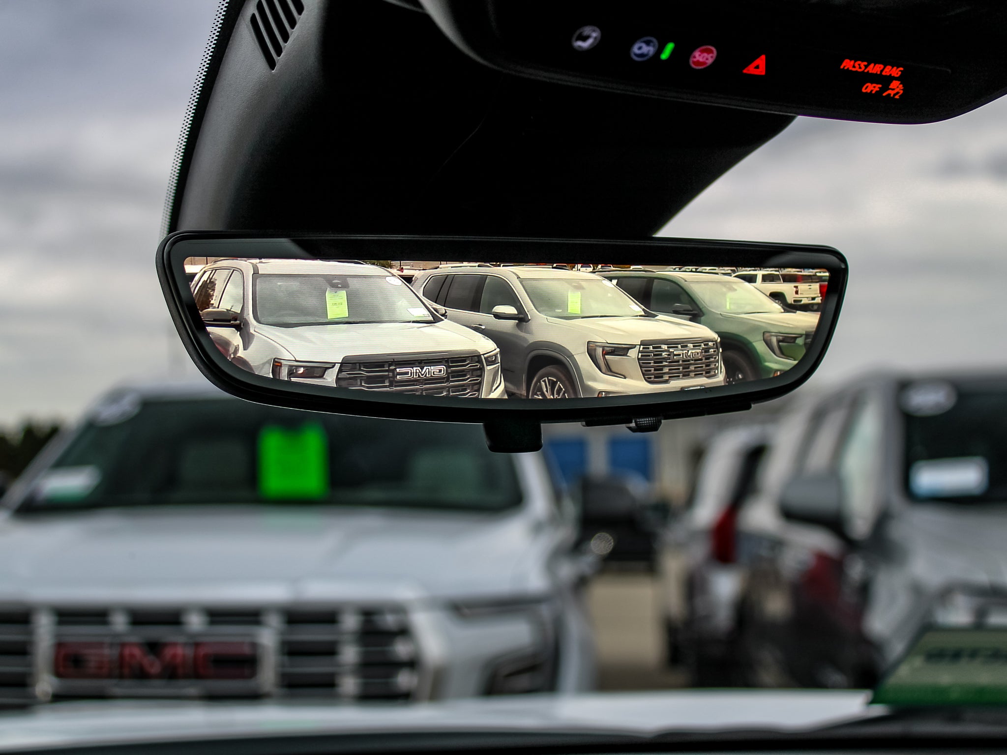 2027 GMC Acadia Elevation