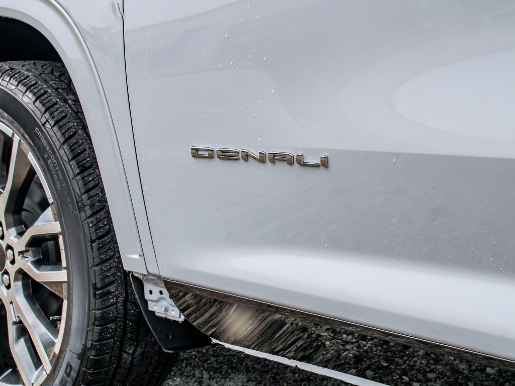 2027 GMC Acadia Denali Ultimate