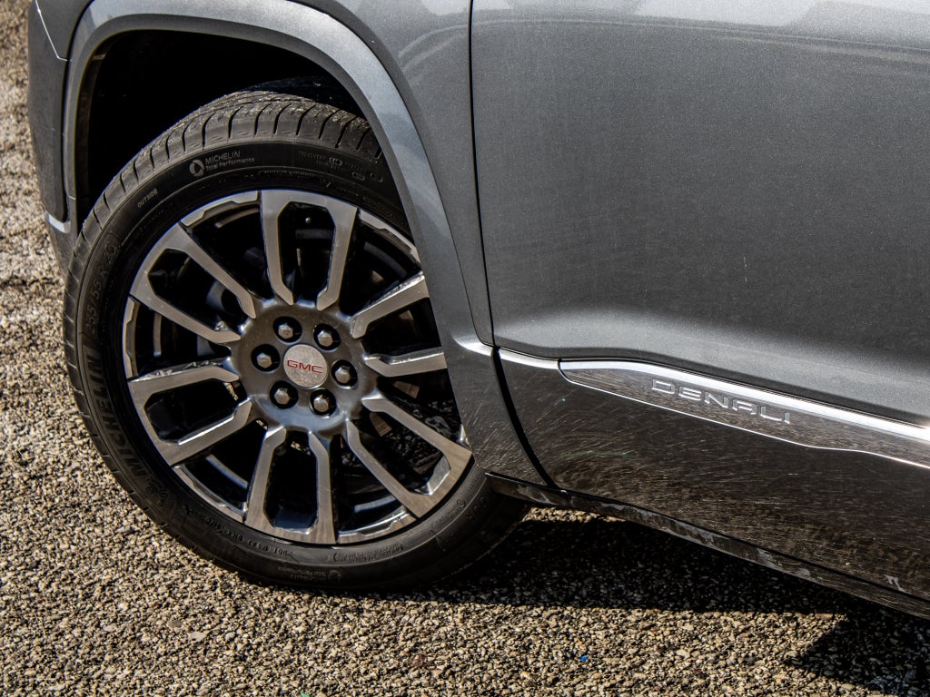 2020 GMC Acadia Denali