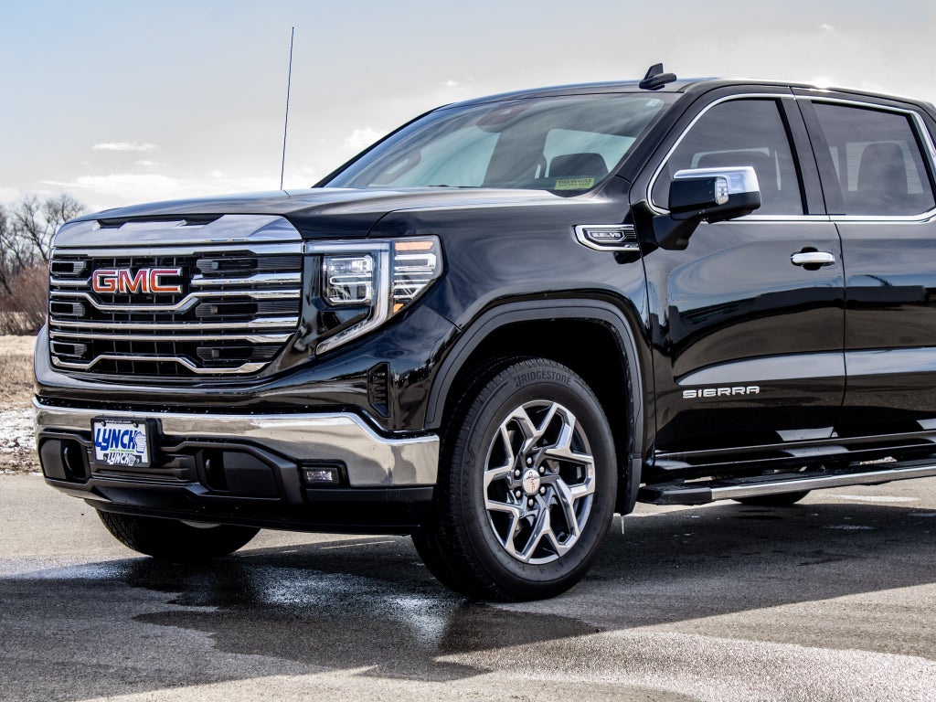2025 GMC Sierra 1500 SLT