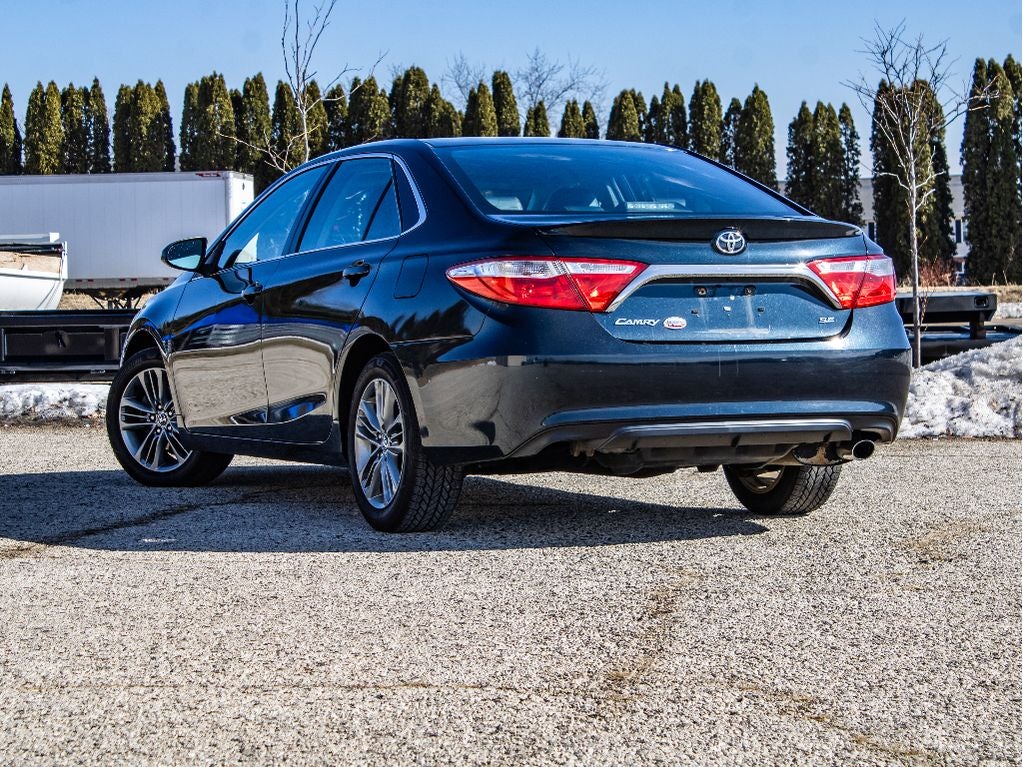 2016 Toyota Camry SE