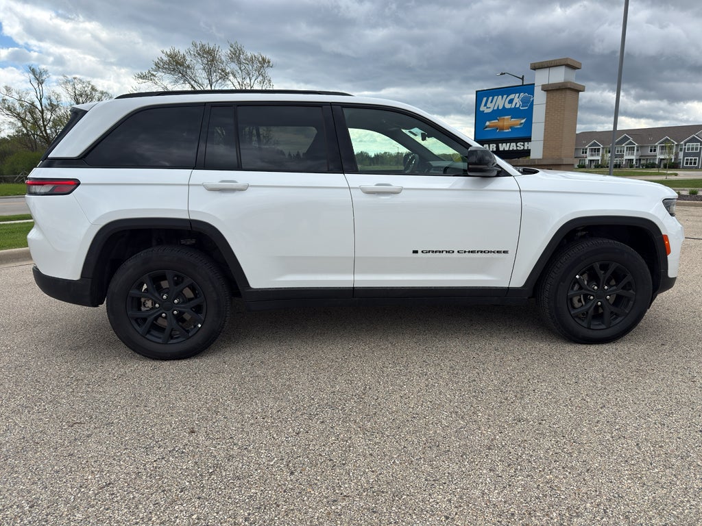 2025 Jeep Grand Cherokee Altitude