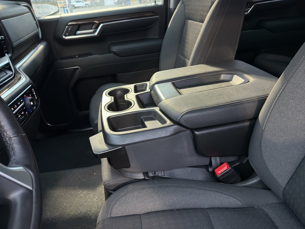 2022 Chevrolet Silverado 1500 LT (2FL)