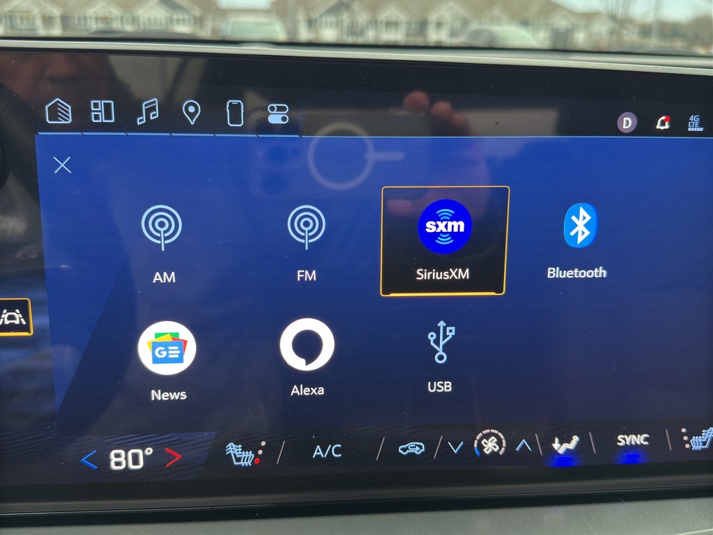 2024 Chevrolet Traverse LS