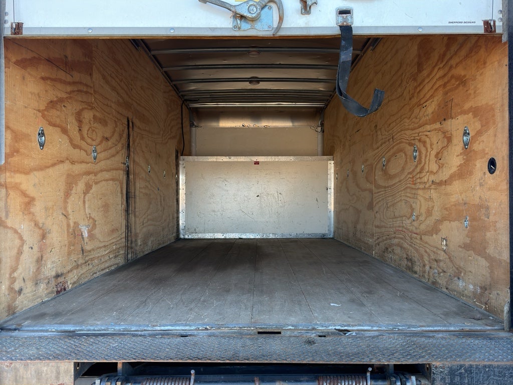 2021 Chevrolet Express Cutaway 3500 BASE