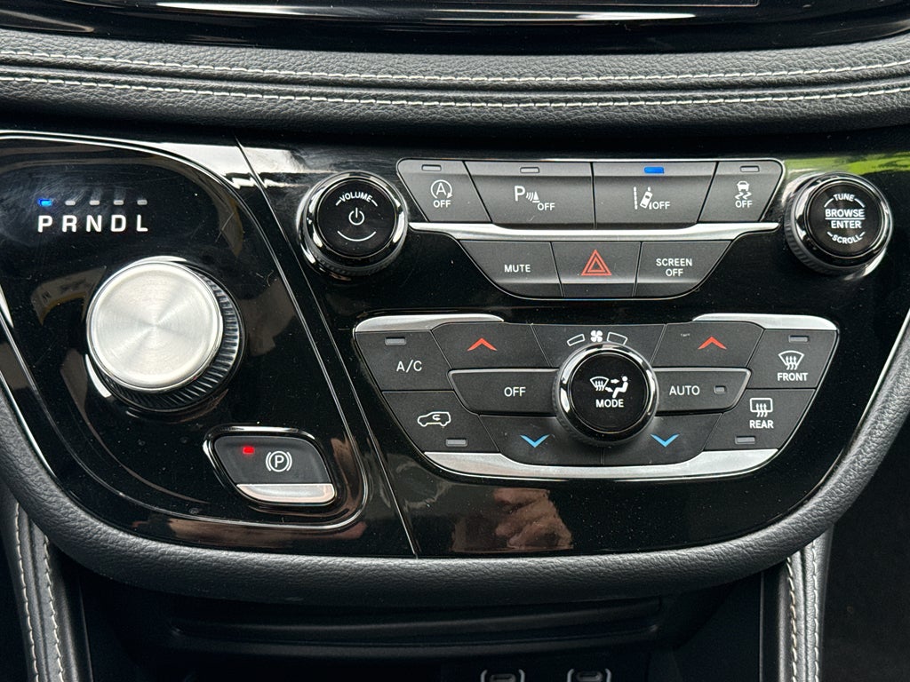 2025 Chrysler Pacifica Limited
