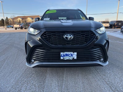 2022 Toyota Highlander XSE
