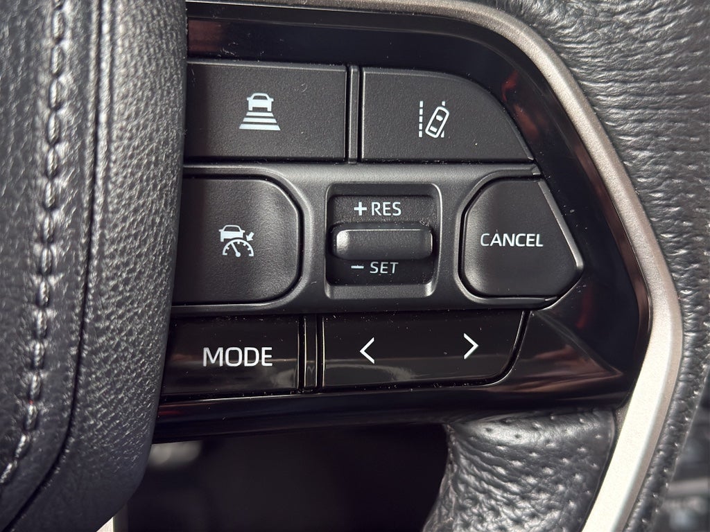 2023 Toyota Tundra 4WD SR5