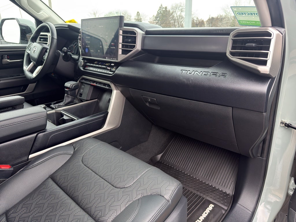 2023 Toyota Tundra 4WD SR5