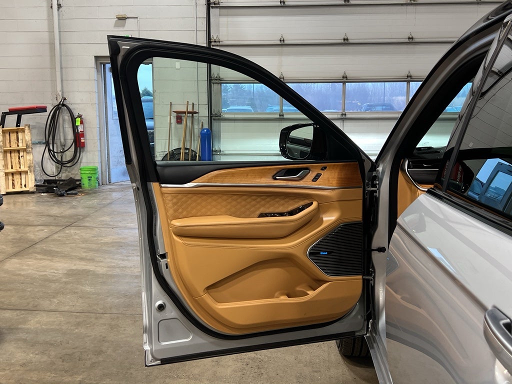 2021 Jeep Grand Cherokee L Summit Reserve