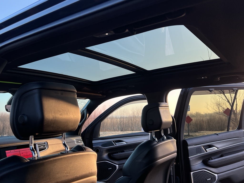 2023 Jeep Wagoneer Series II Carbide