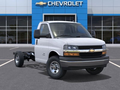 2025 Chevrolet Express Cutaway 3500 1WT