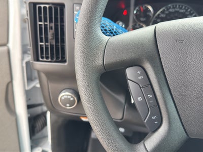 2025 Chevrolet Express Cutaway 3500 1WT