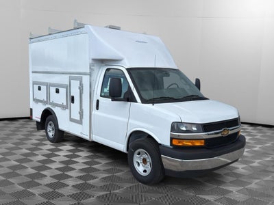 2025 Chevrolet Express Cutaway 3500 1WT
