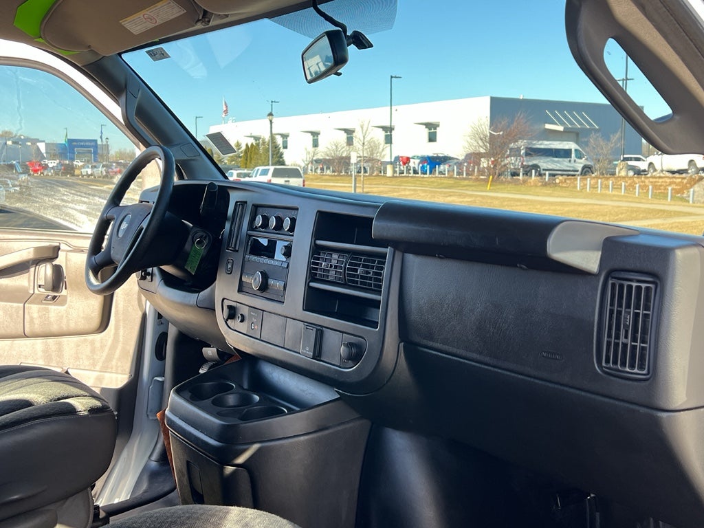2024 Chevrolet Express Cargo 2500 WT