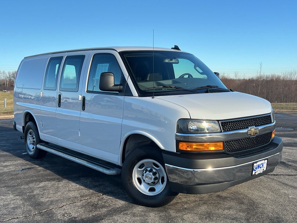 2024 Chevrolet Express Cargo 2500 WT