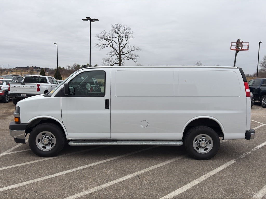 2024 Chevrolet Express Cargo 2500 WT
