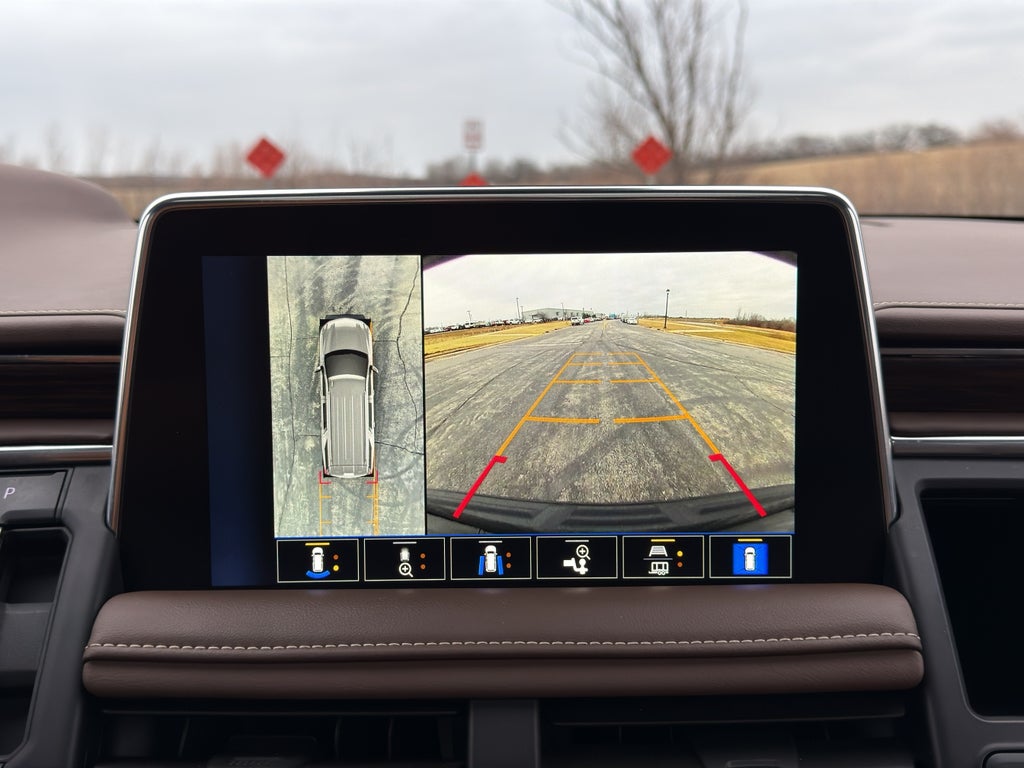 2023 Chevrolet Suburban High Country