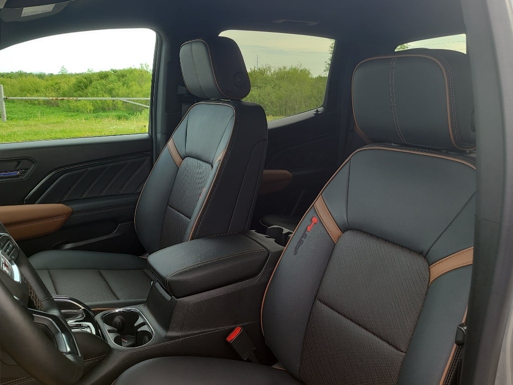 2024 GMC Canyon AT4
