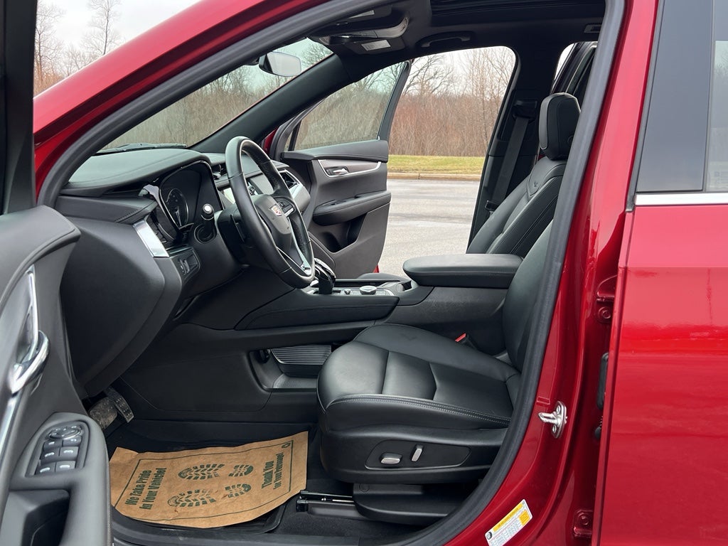 2024 Cadillac XT6 Luxury