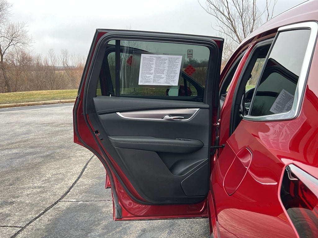 2024 Cadillac XT6 Luxury