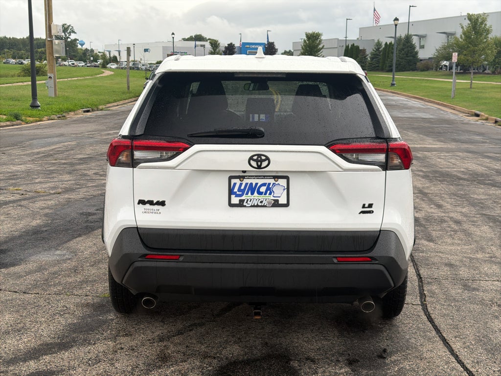 2023 Toyota RAV4 LE