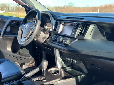2016 Toyota RAV4 LE