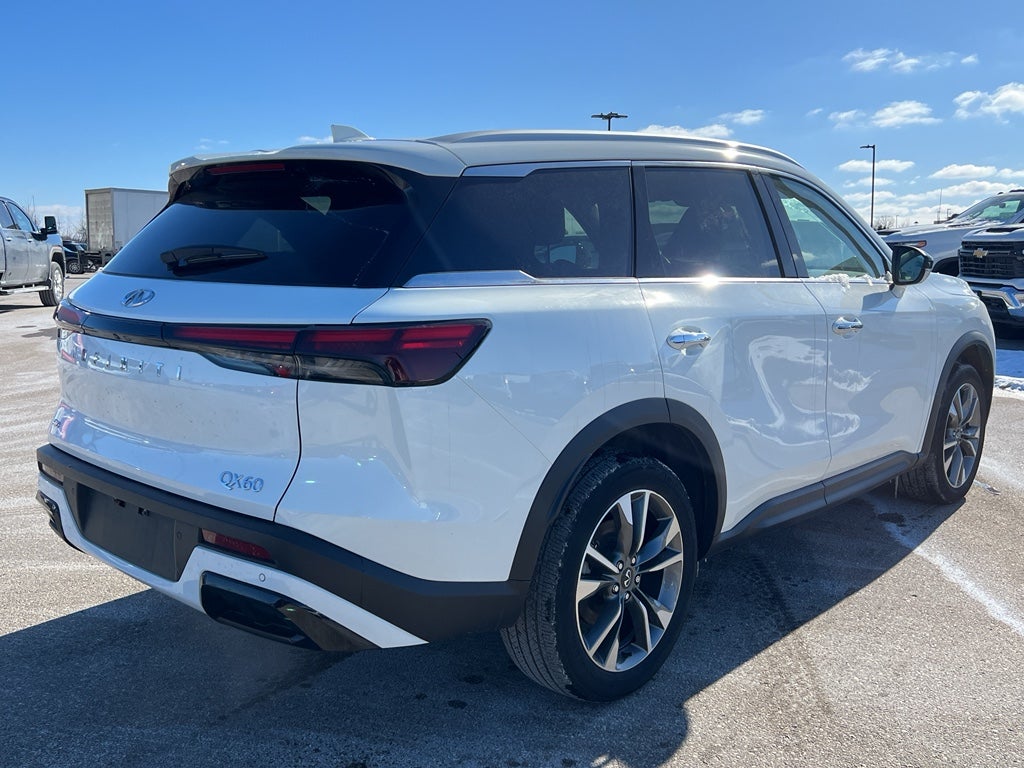 2024 INFINITI QX60 LUXE