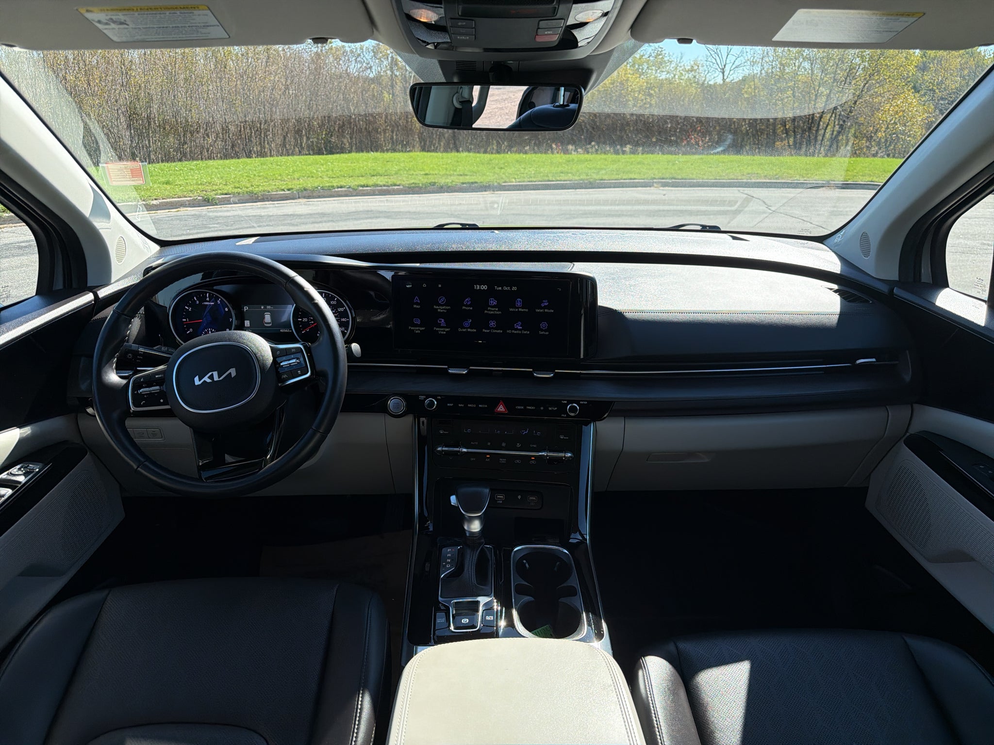 2024 Kia Carnival EX