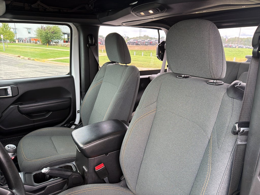 2024 Jeep Wrangler Sport V6 Manual