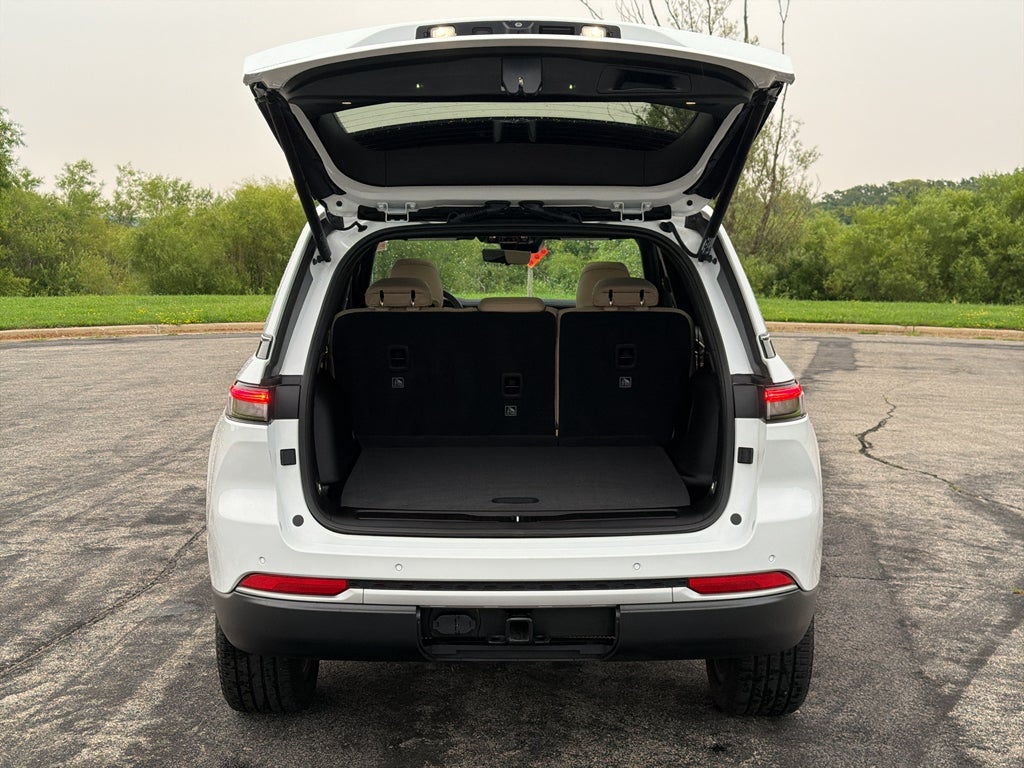 2026 Jeep Grand Cherokee Limited Tech