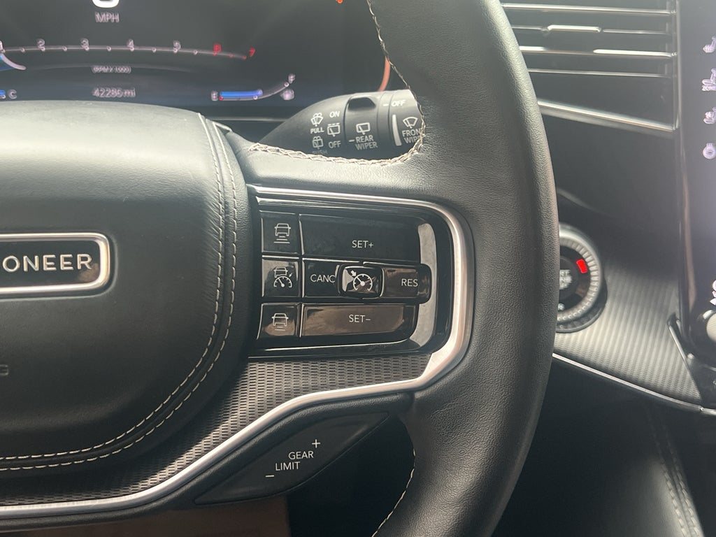 2023 Jeep Grand Wagoneer Series II Obsidian
