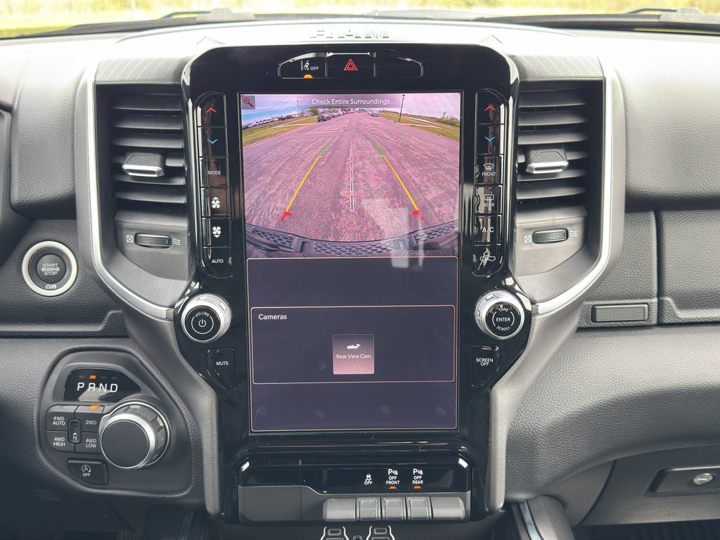 2025 RAM 1500 Big Horn w/Moonroof