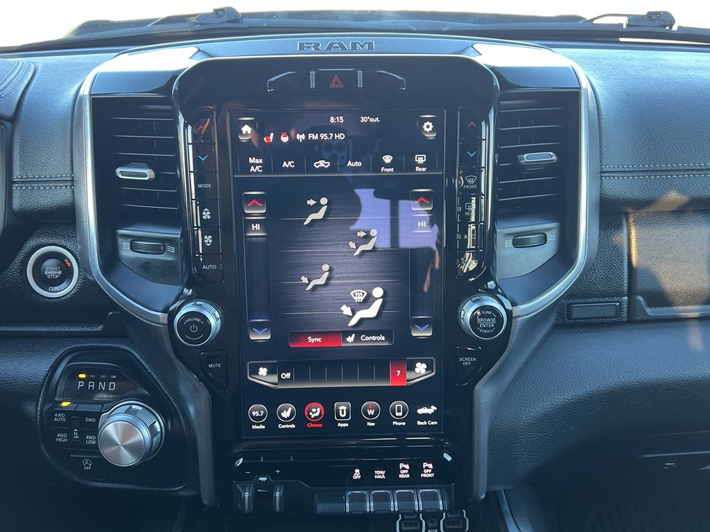 2021 RAM 1500 Laramie Night Edition w/Moonroof