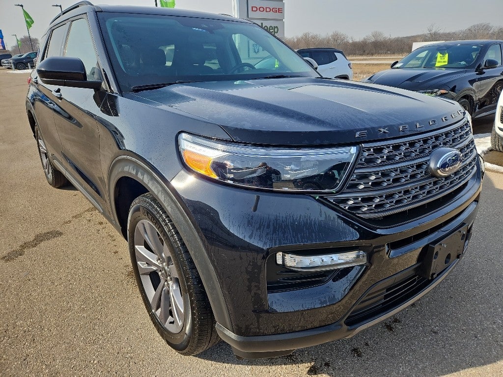 2023 Ford Explorer XLT