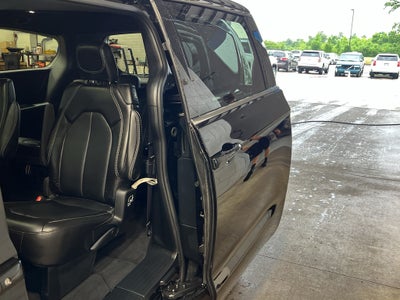 2026 Chrysler Pacifica Select Safety Sphere
