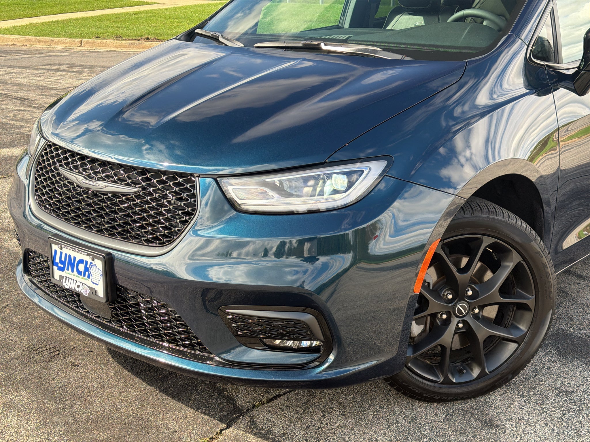 2025 Chrysler Pacifica Limited